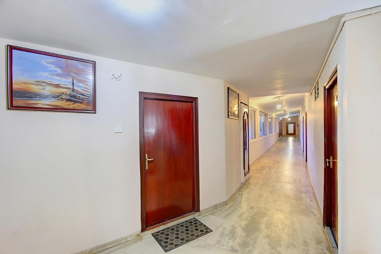 Hotel Sapphire Garden View Ooty Esterno foto